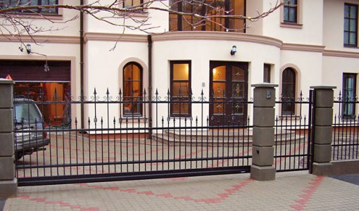 Bramy przesuwne